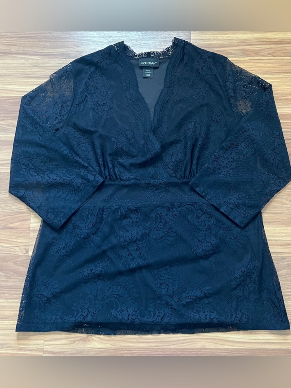Lane Bryant Black Floral Lace Top Empire Waist V-Neck Plus Size 14/16 1x